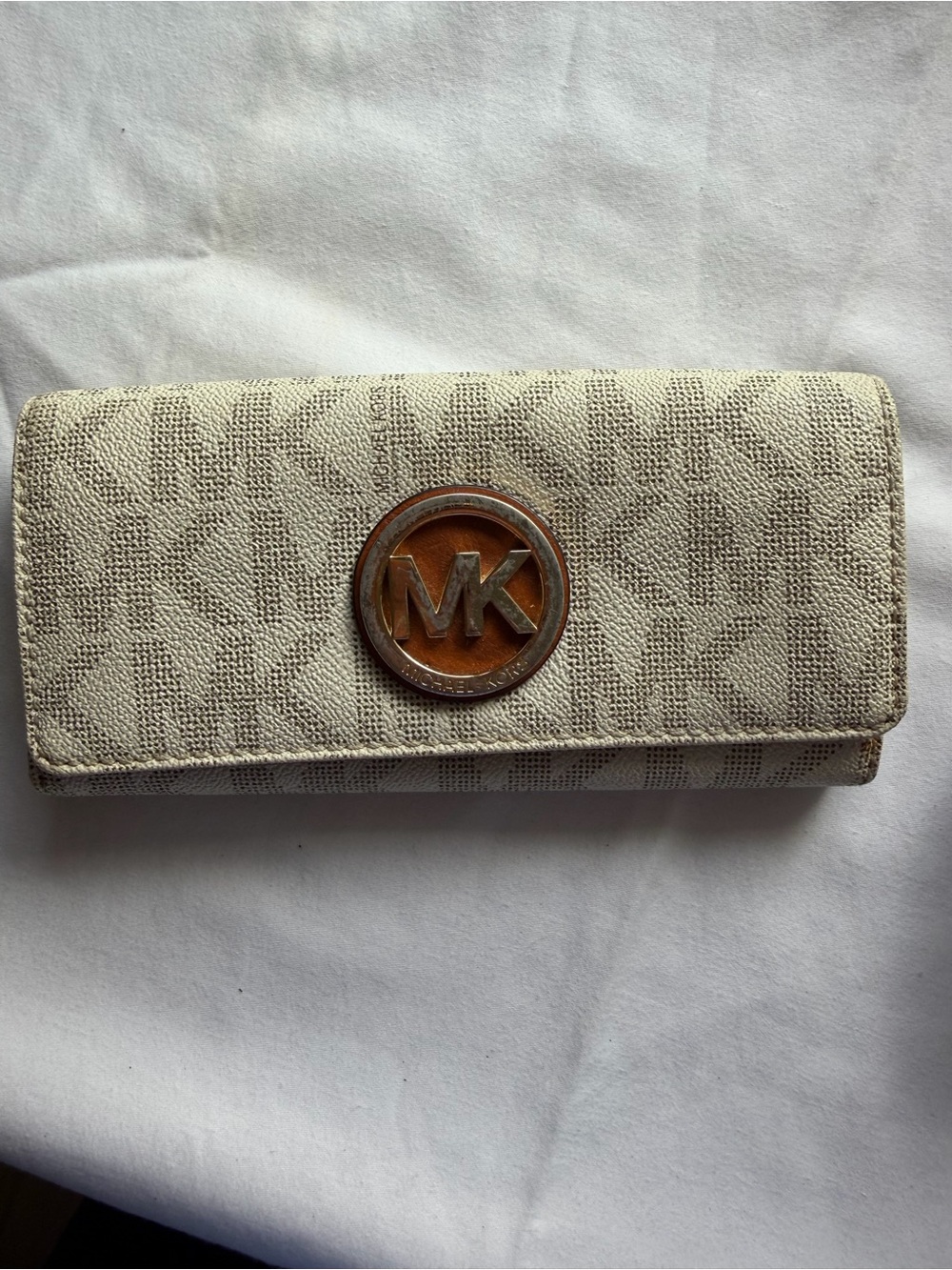 Michael Kors Cream Signature Trifold Wallet
